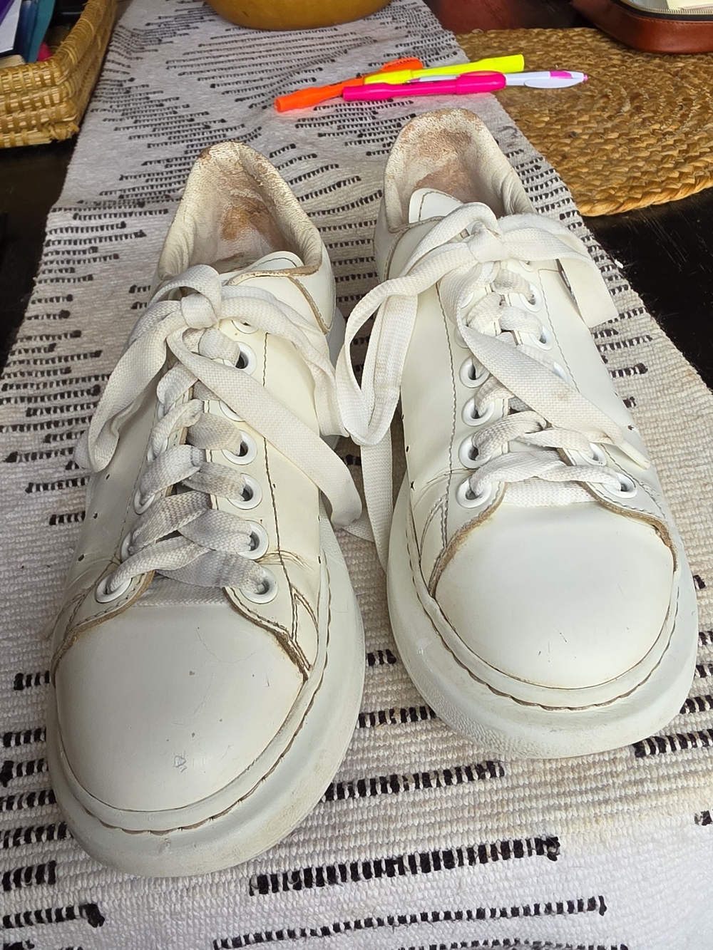 Alexander Mcqueen Womens White Leather Lace-Up Sneakers 7.5
